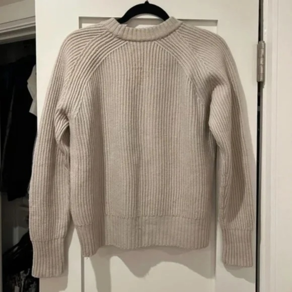 Light Pink Crewneck Ribbed Aritzia Wilfred Free Wool Knit Sweater [Small] - Picture 2 of 3